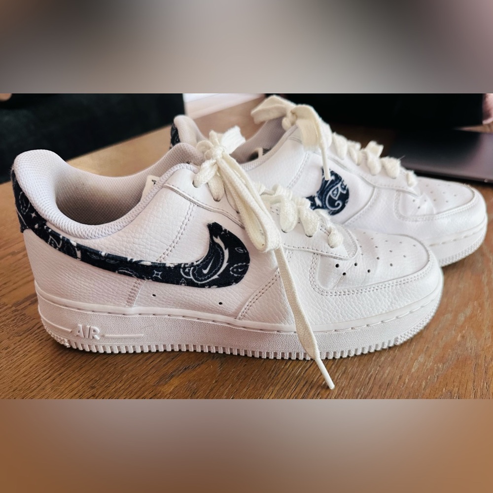 Nike Air Force 1 Low 07 Essentials Dark Blue Paisley Women Shoes Sz 8.5